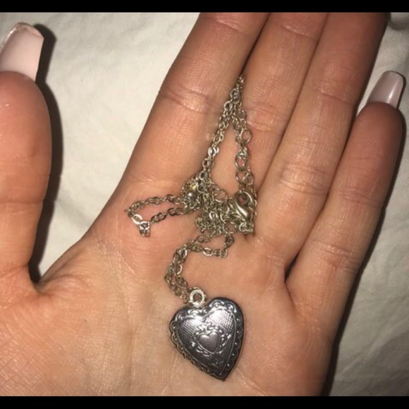 Vintage Silver Plated Heart Locket Necklace